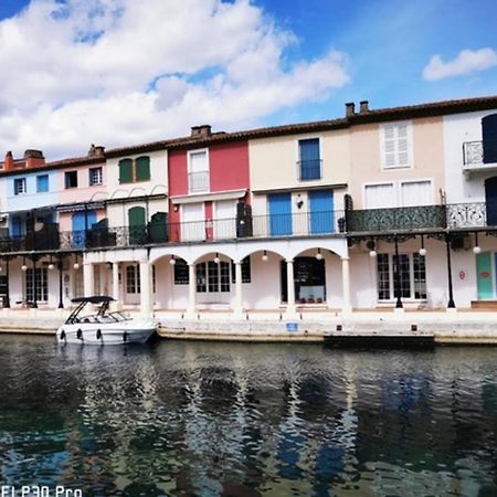 Charming Apartment Overlooking The Lake City Grimaud Buitenkant foto