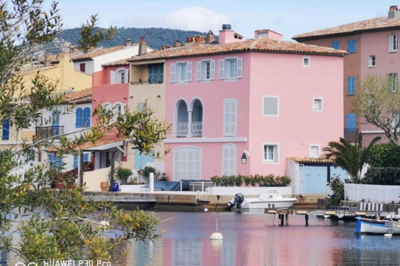 Charming Apartment Overlooking The Lake City Grimaud Buitenkant foto